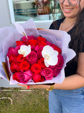 Cargar imagen en el visor de la galería, Arte de Envolver Ramos